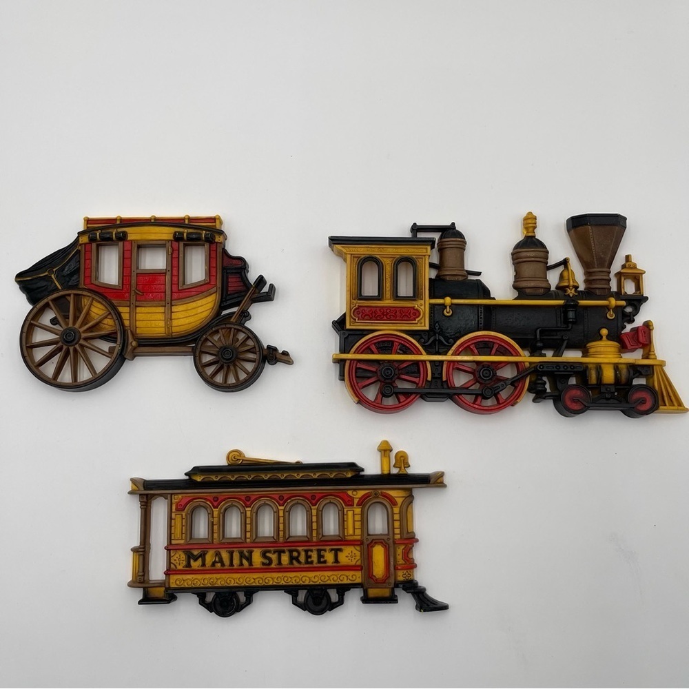 Vtg Homco Wall Hangings Lot Train Locomotive Stagecoach USA Deco Room Decor